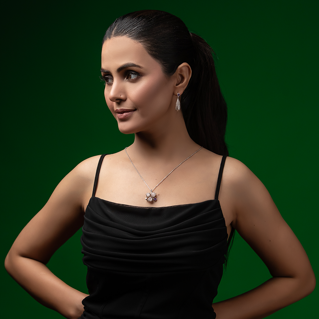 Radiant rose - Natural Rose Quartz Necklace